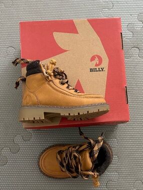 NWT Billy Lugs ll toddler boots